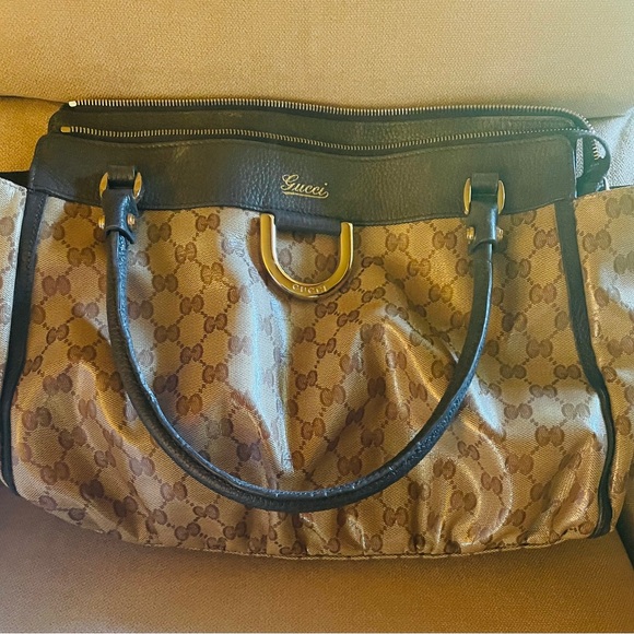 Gucci Handbags - AUTHENTIC GUCCI BAG